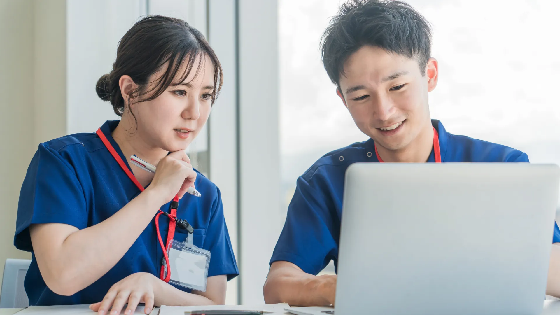 看護助手に資格は必要?仕事内容は難しい?